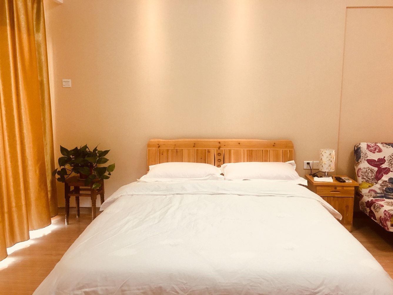 温馨景观大床房