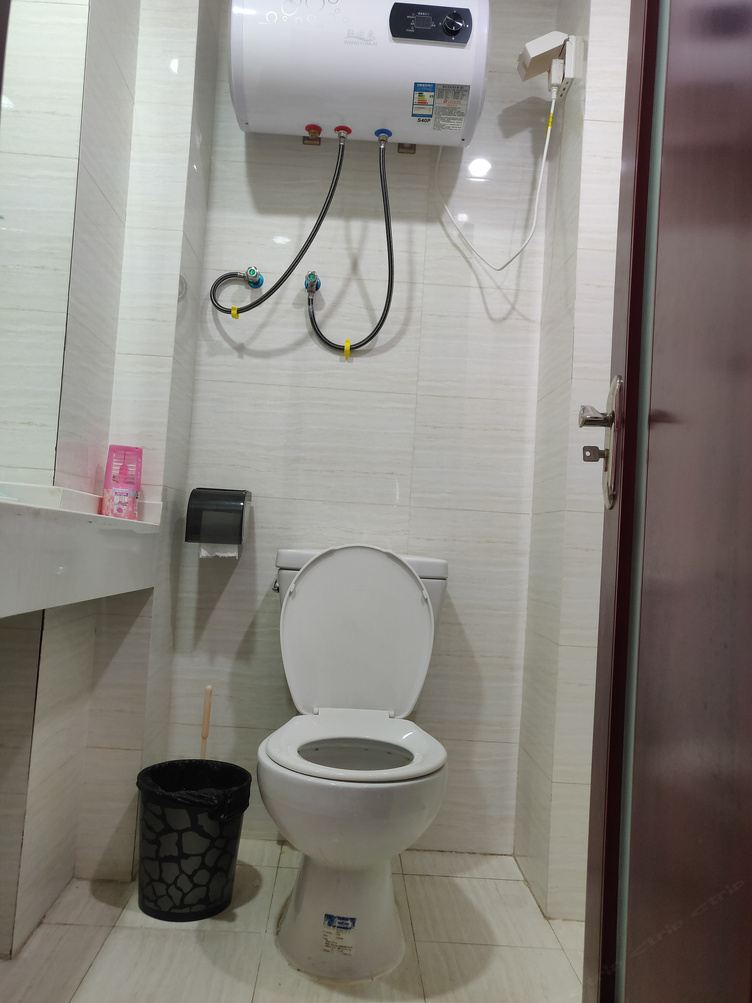 一室大床房