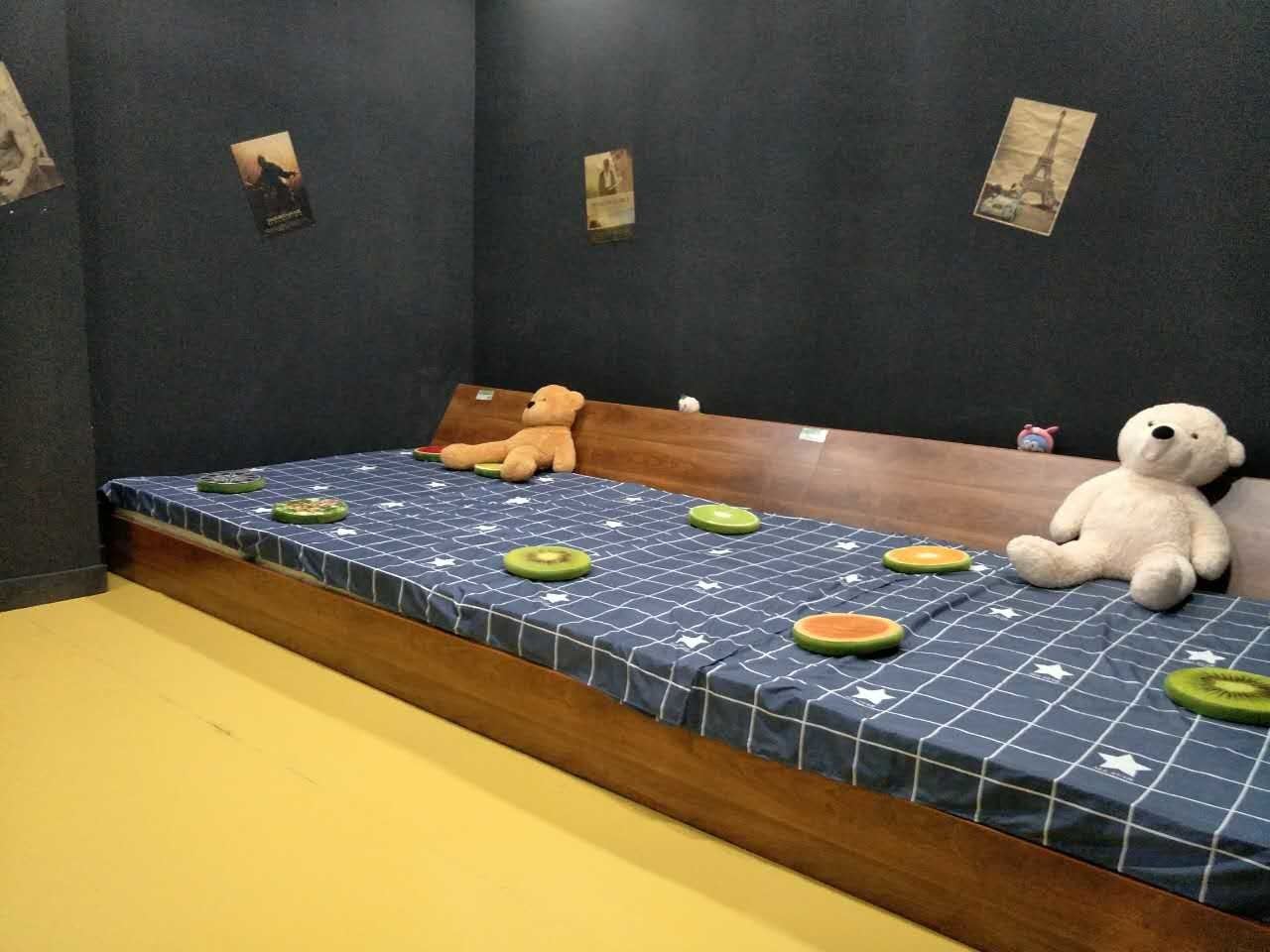 精致豪华六室一厅套房