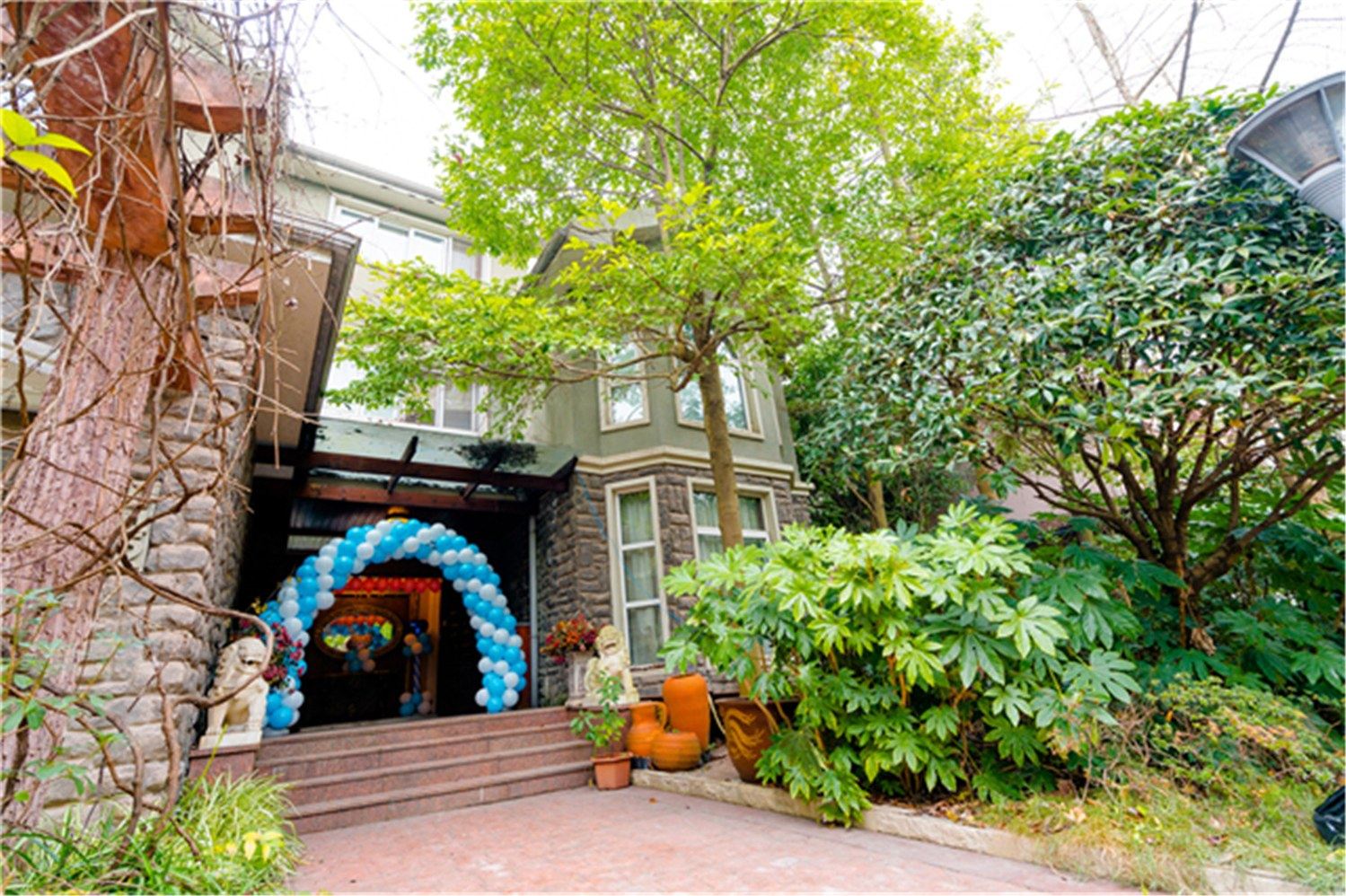 红色星海全国连锁轰趴馆度假别墅(13号店)