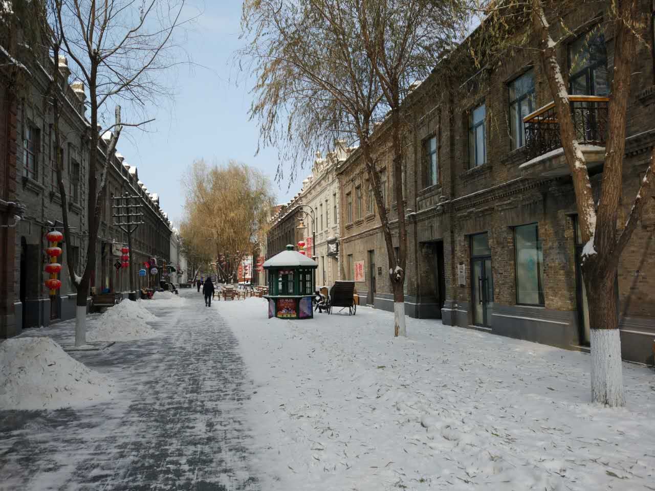 蓝水晶国际青年旅舍(哈尔滨巴洛克江畔店)