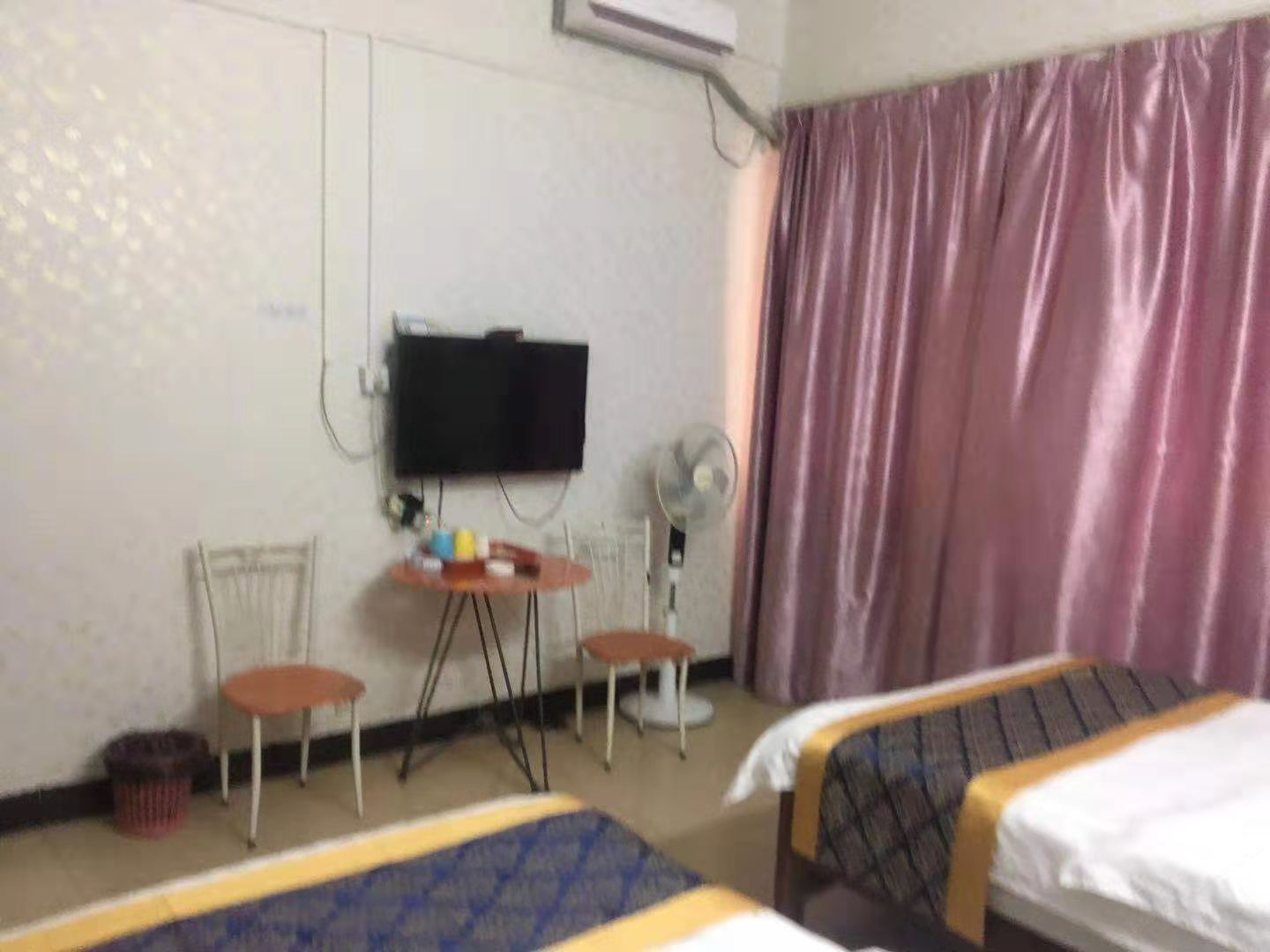 双床房