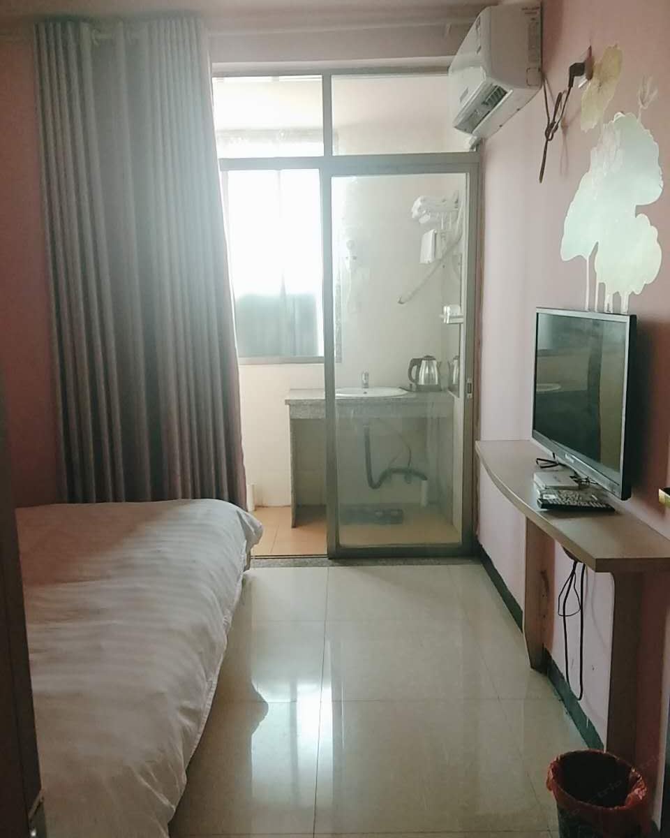 豪华大床房