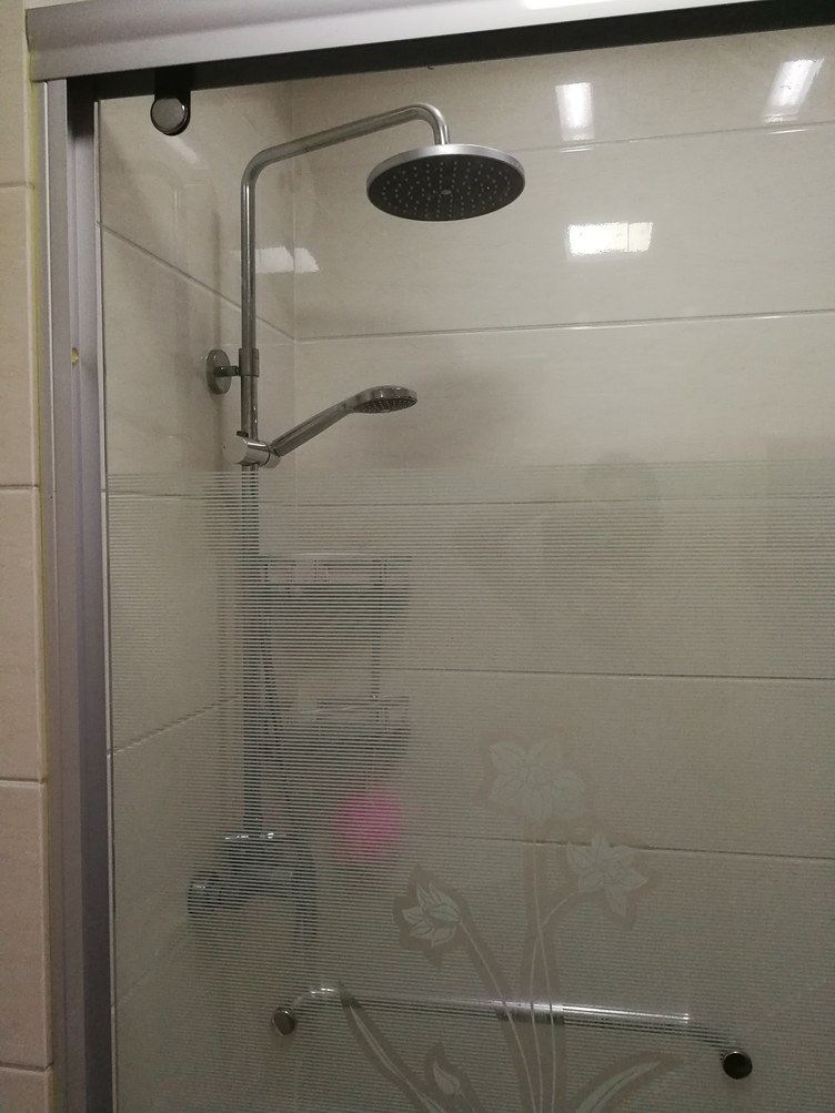 樱花一室大床房