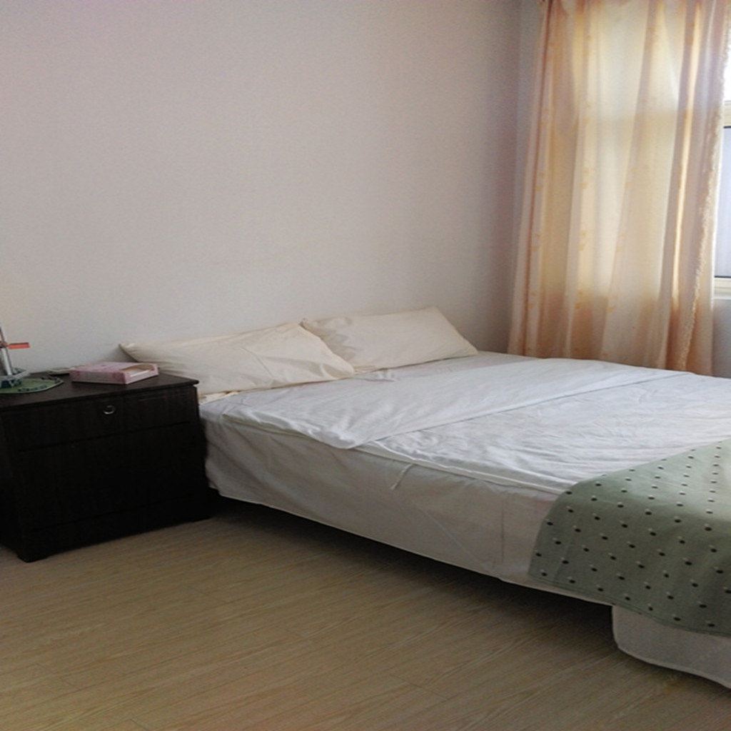 青岛海边筑屋公寓