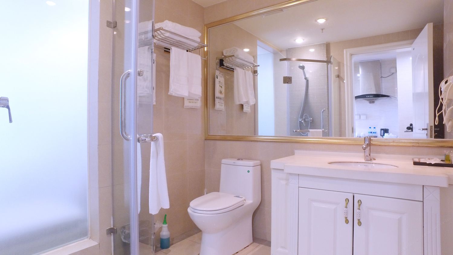 舒适公寓豪华大床房