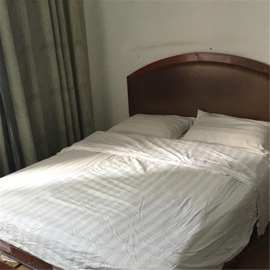 标准大床房