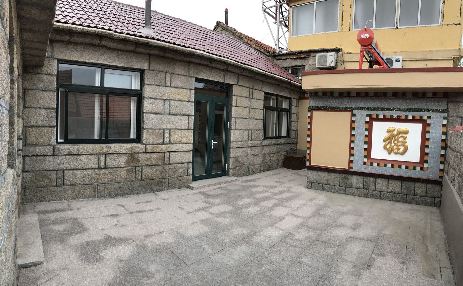 青岛朱浩特色民宿(大仙山分店)