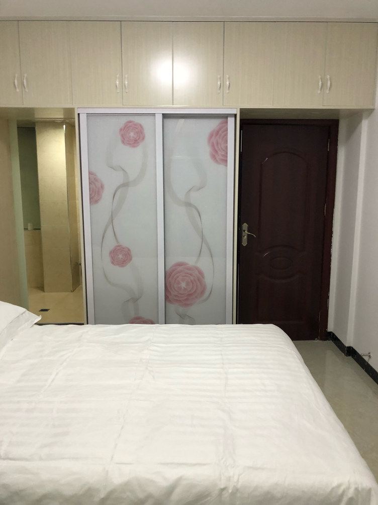 一室大床房