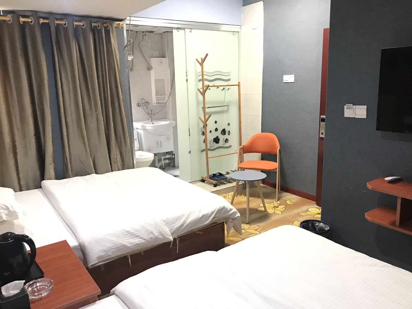 南昌李龙辉公寓(7号店)