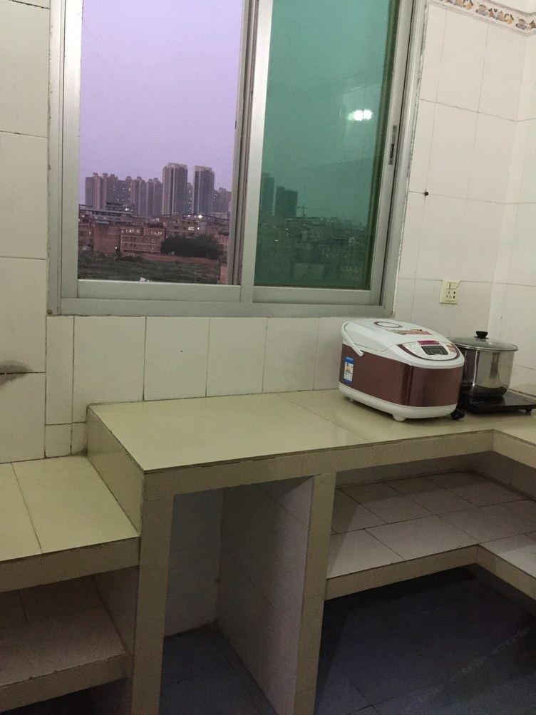 温馨二室大床房(无窗)
