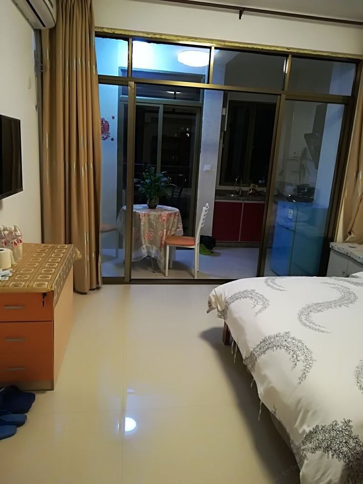 浪漫一室大床房