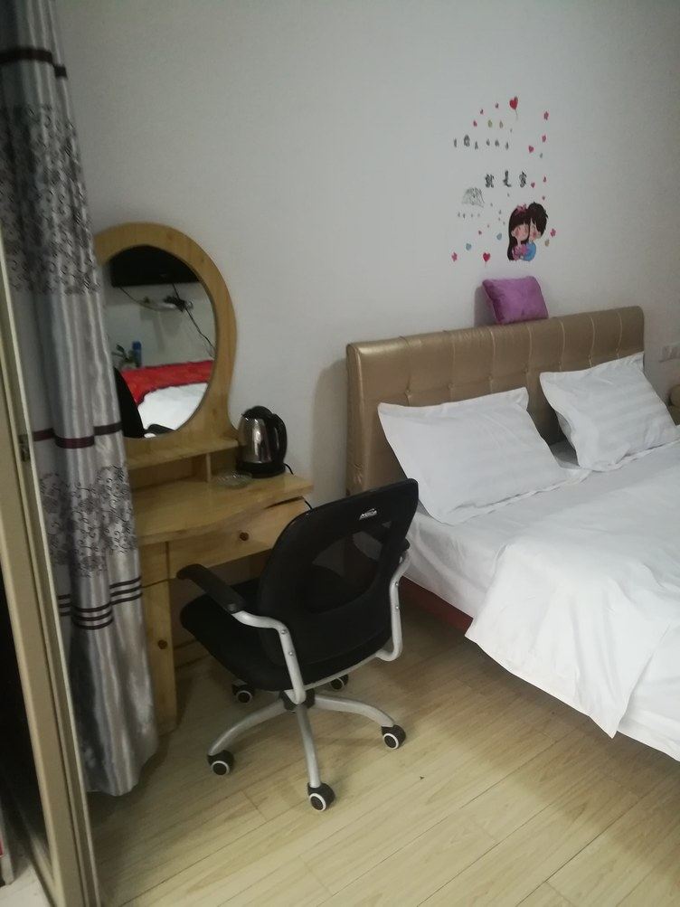 浪漫大床房