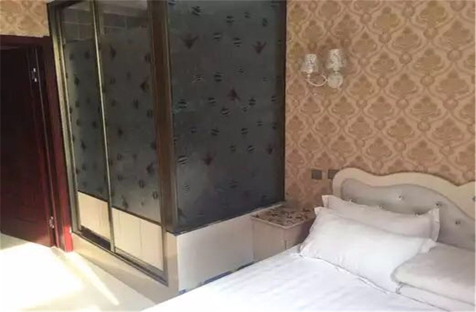 豪华大床房