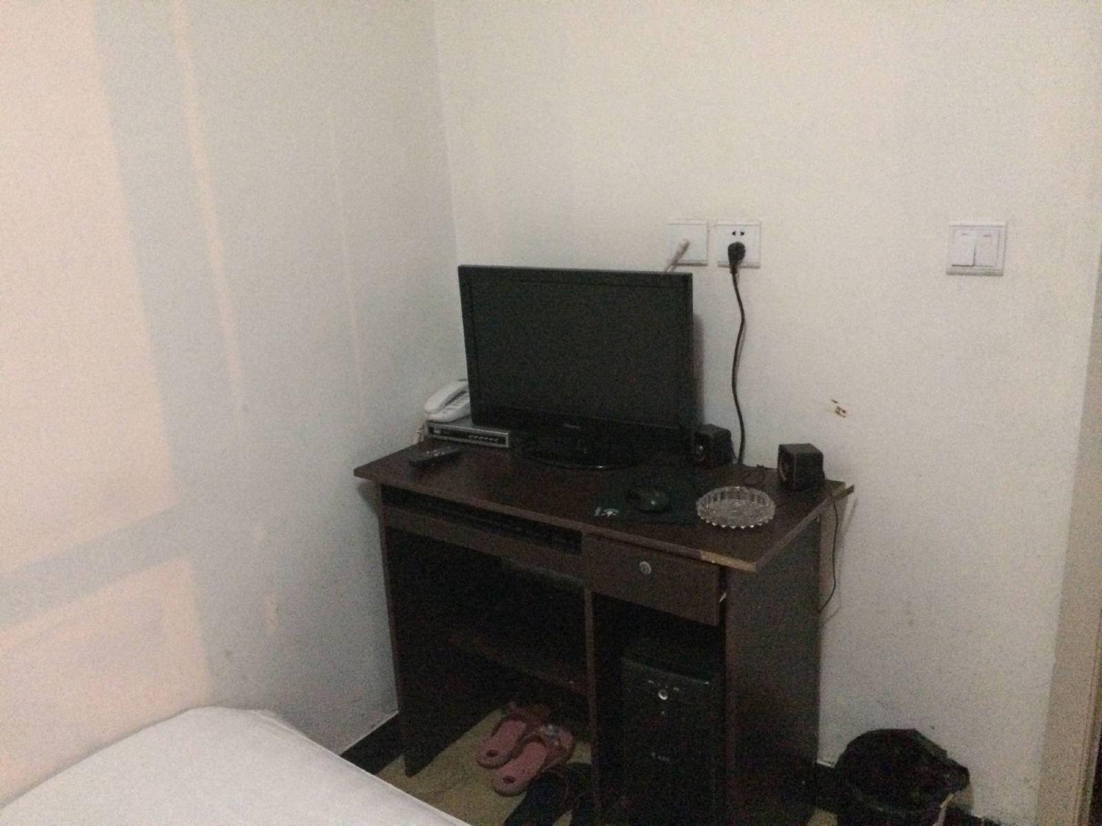 标准间(无窗)