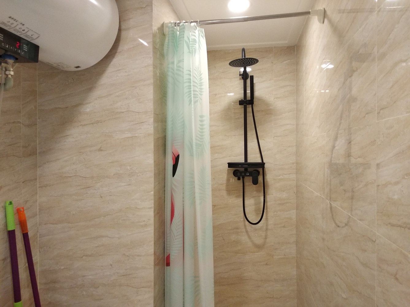 舒适温馨大床房