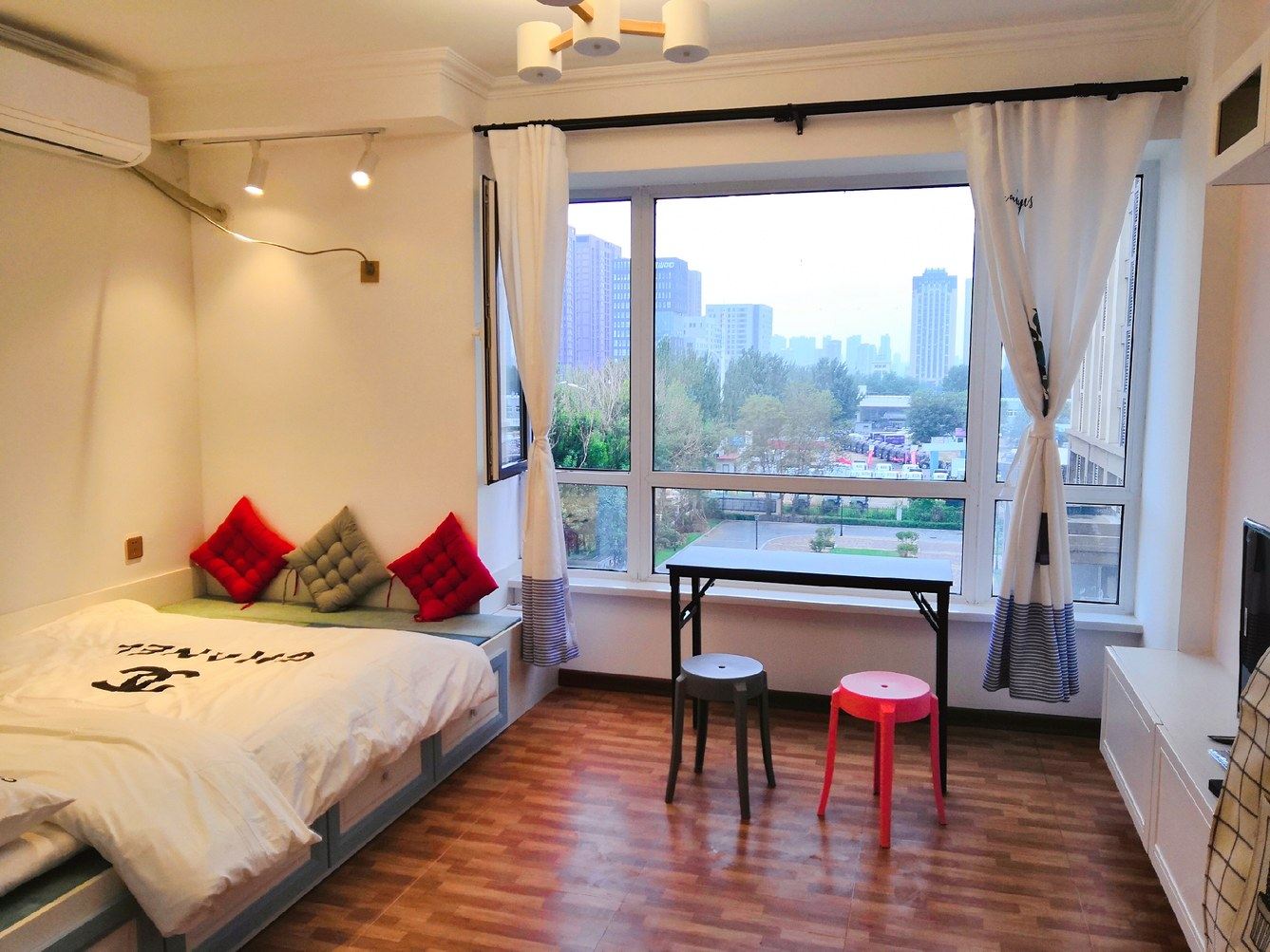 沈阳小葡萄主题公寓(3号店)