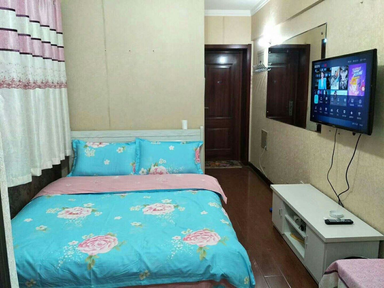 一室大床房