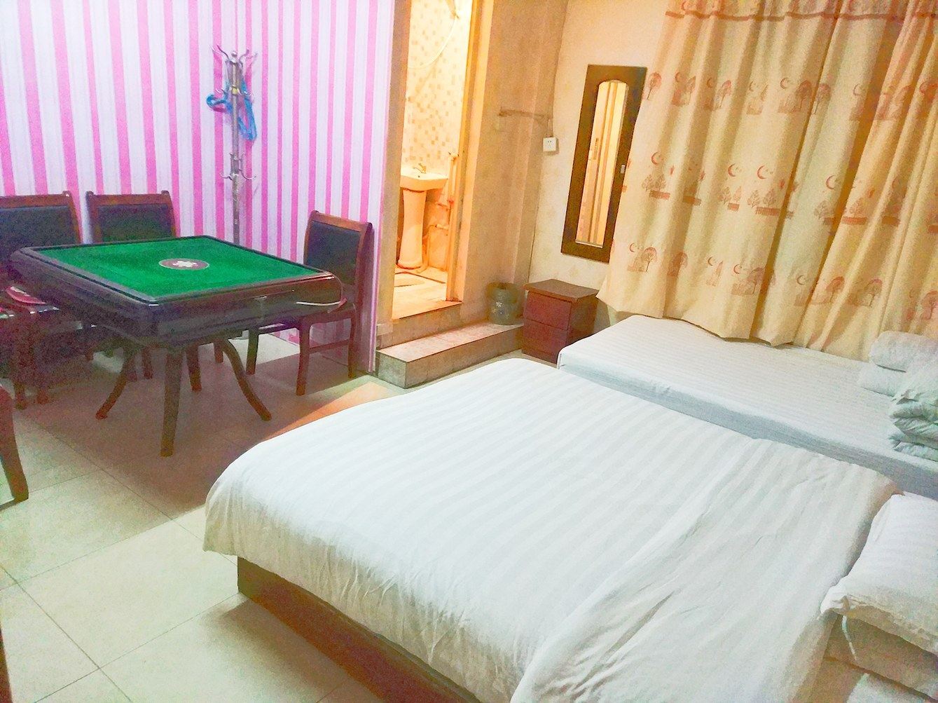 棋牌房