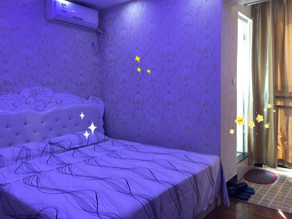 豪华大床房