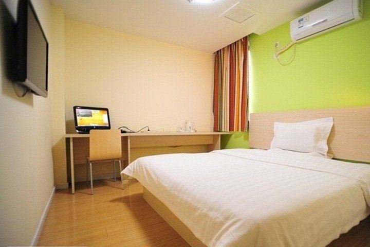自主大床房