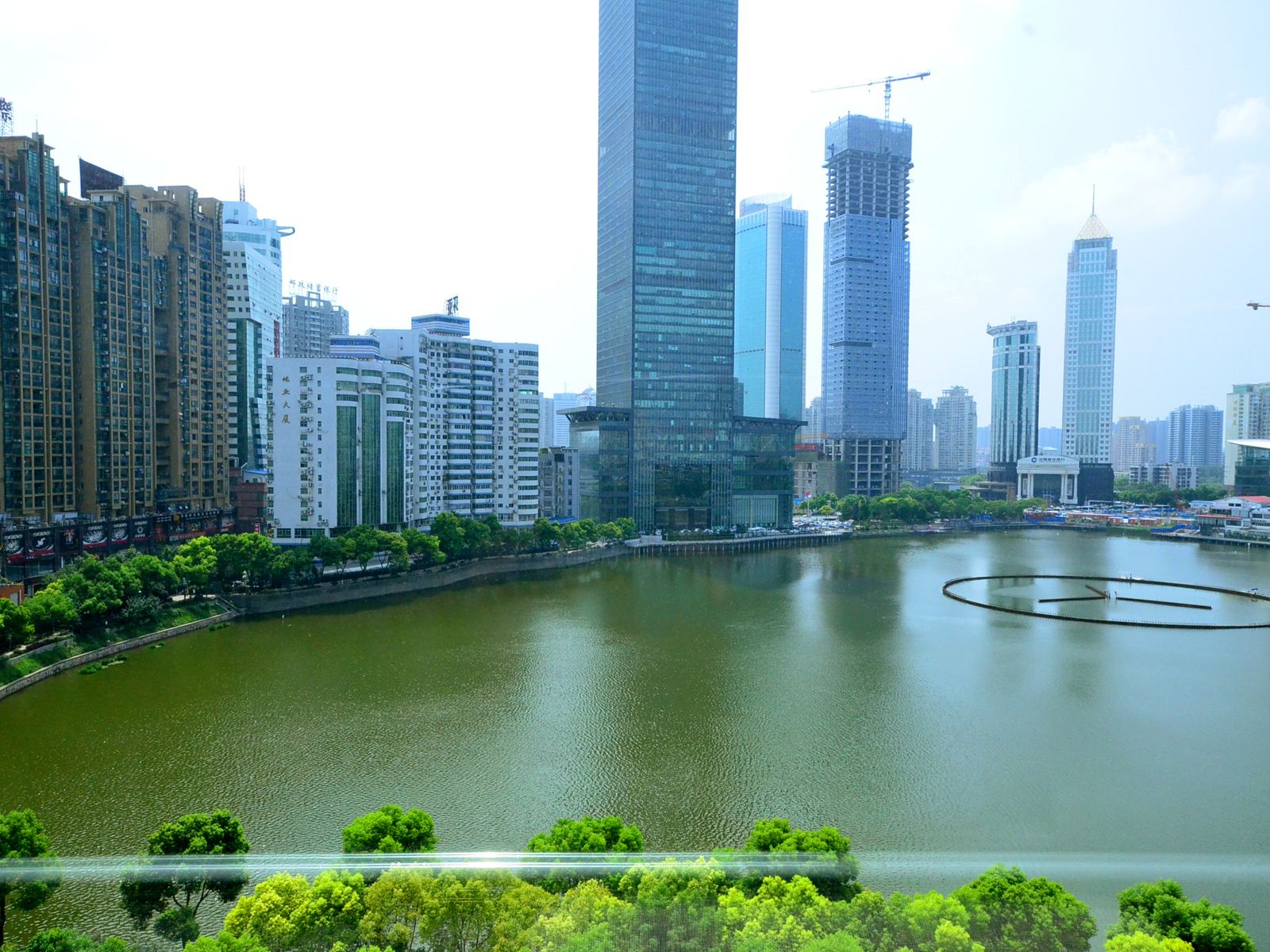 湖景大床间