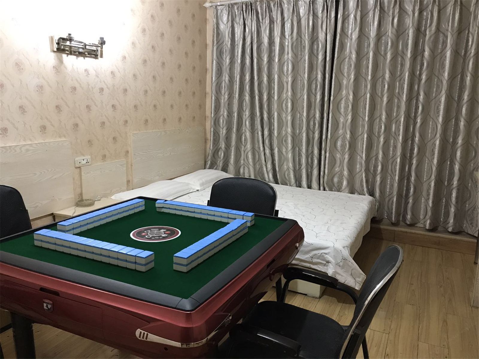 棋牌大床房