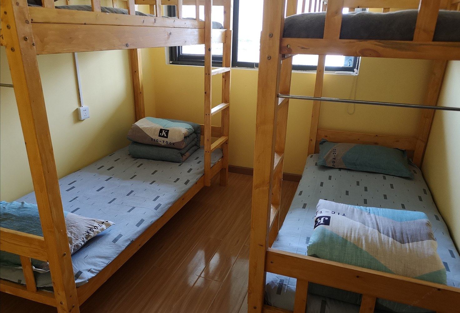 舒适简约三室一厅套房