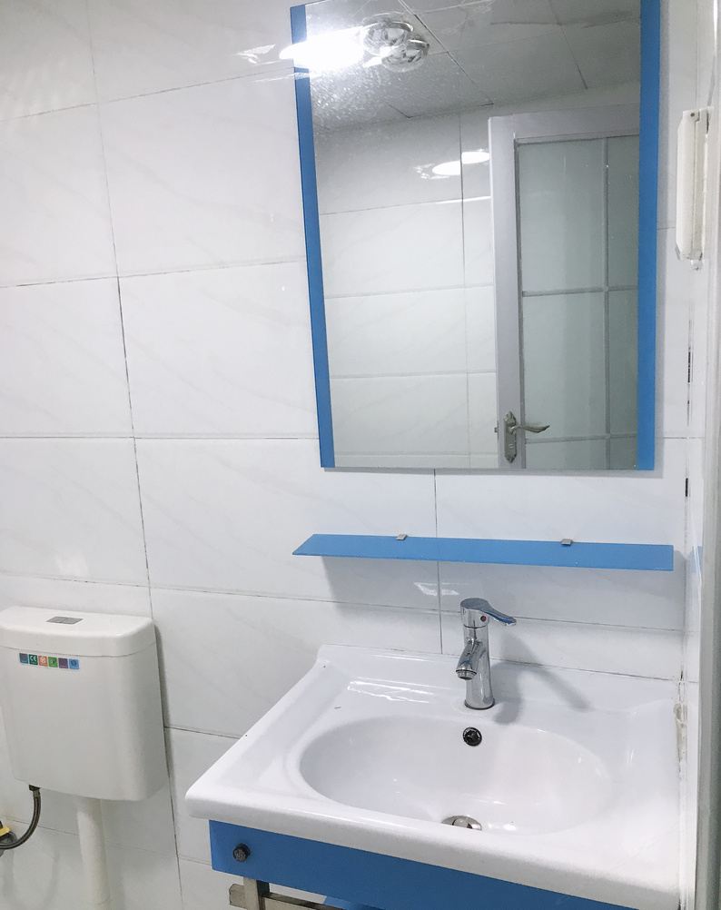 简洁一室大床房