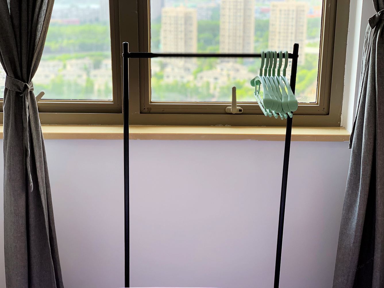 精装一室一厅套房