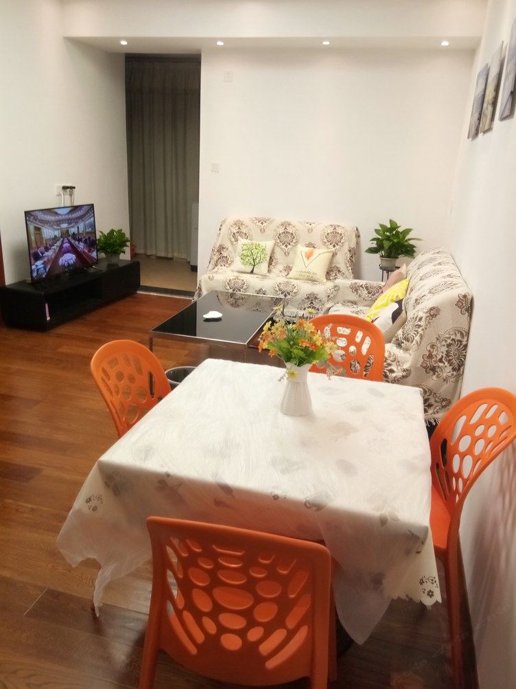 温馨二室二厅套房
