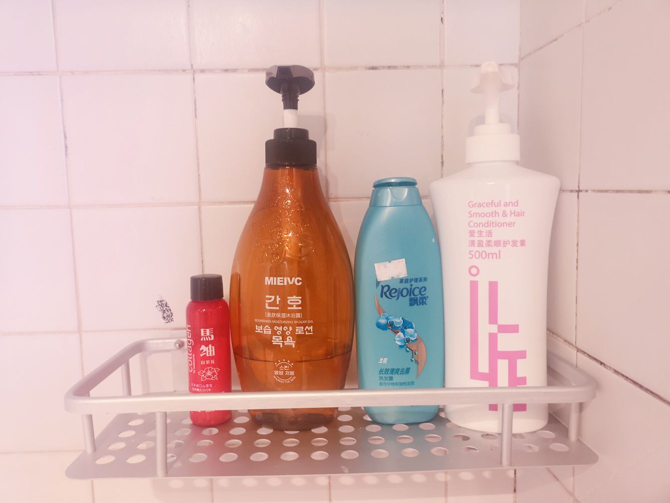 电影一室二床房