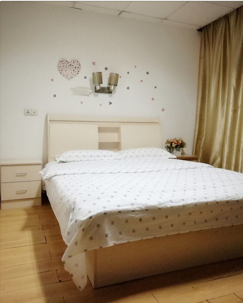 精致二室一厅套房