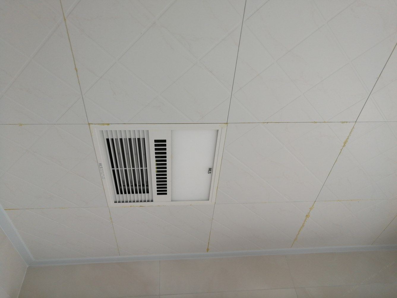 樱花一室大床房