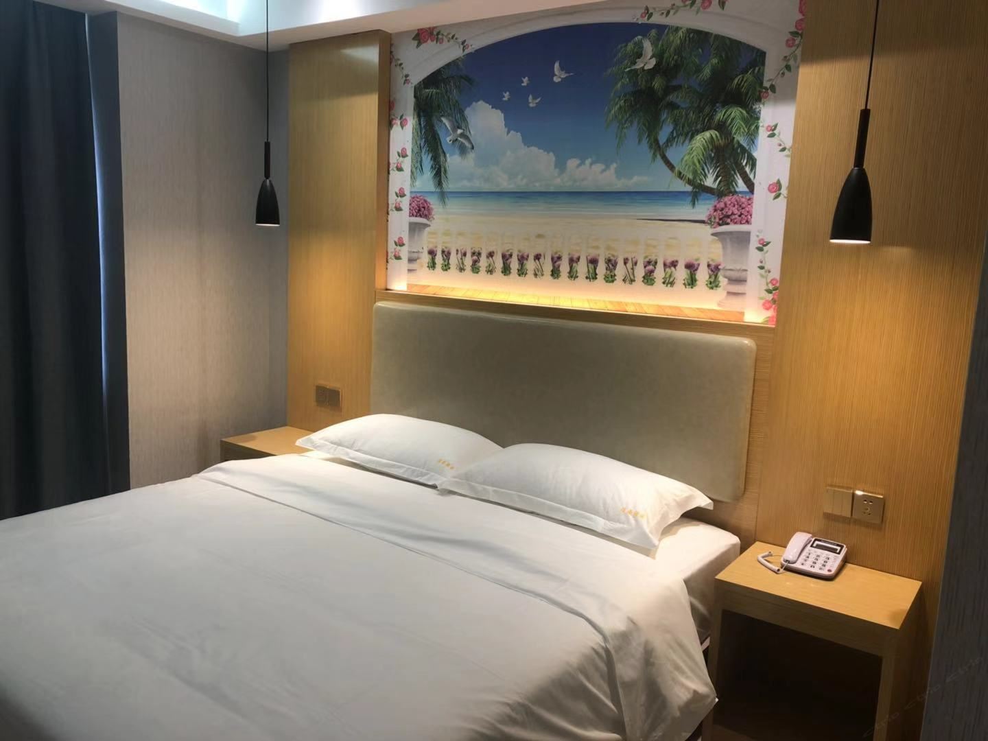 豪华大床房