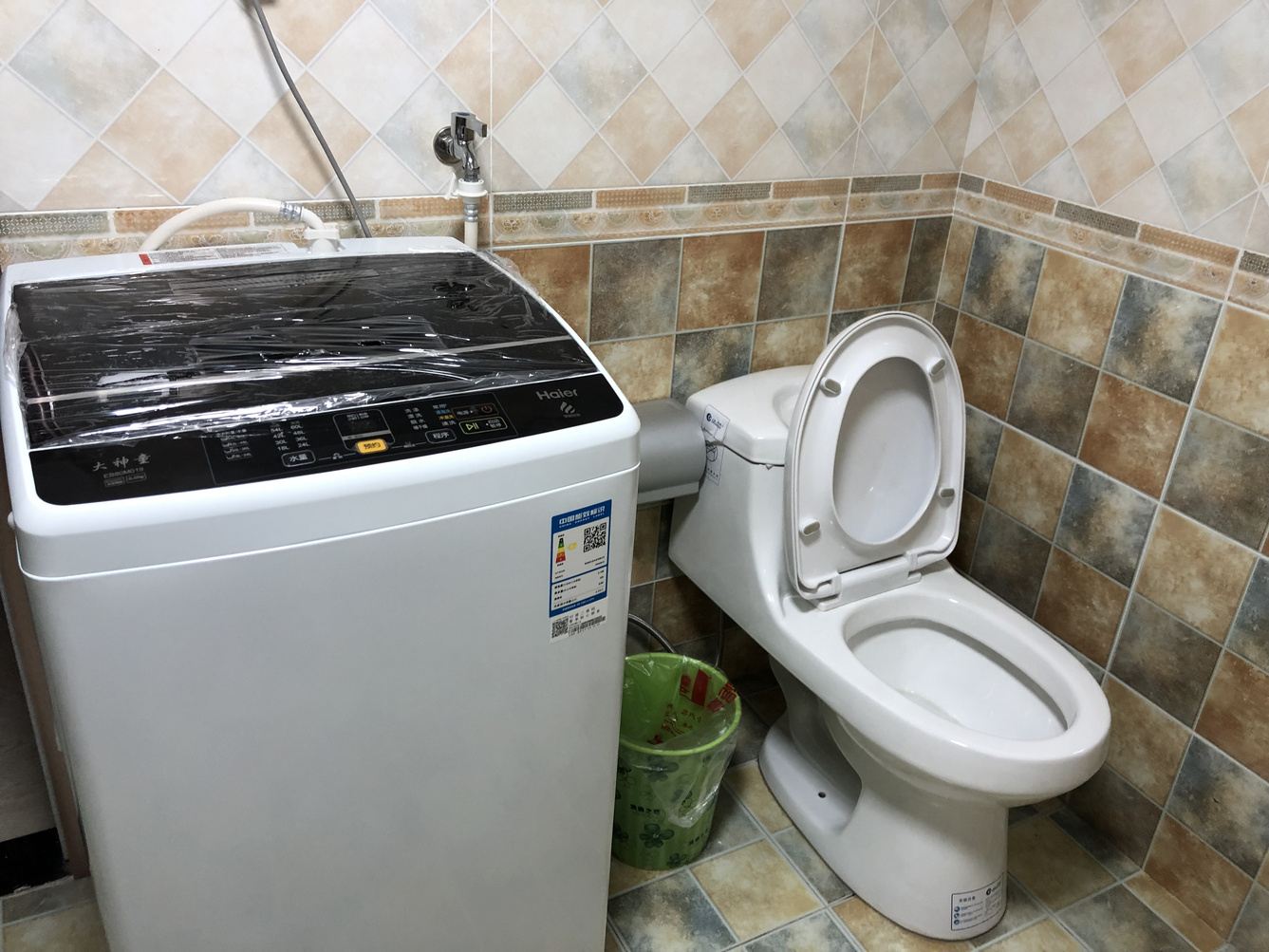 湖景三室三床房