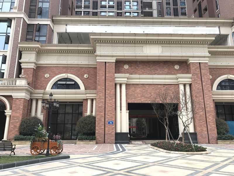 成都E+主题酒店公寓