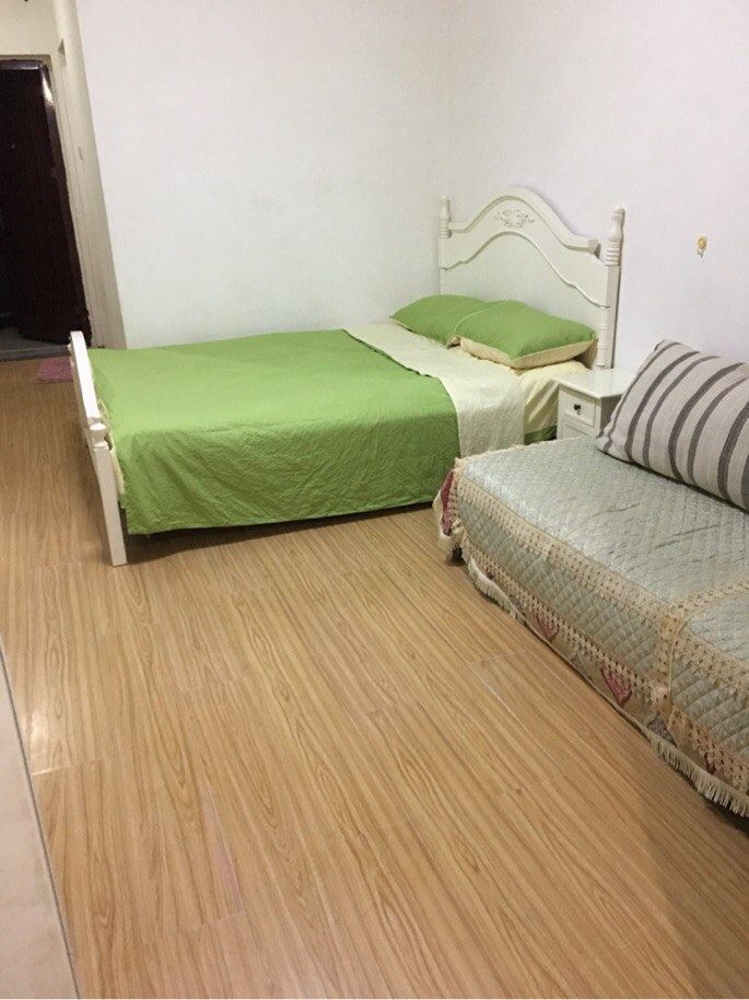 郑州燕小燕YP特色民宿