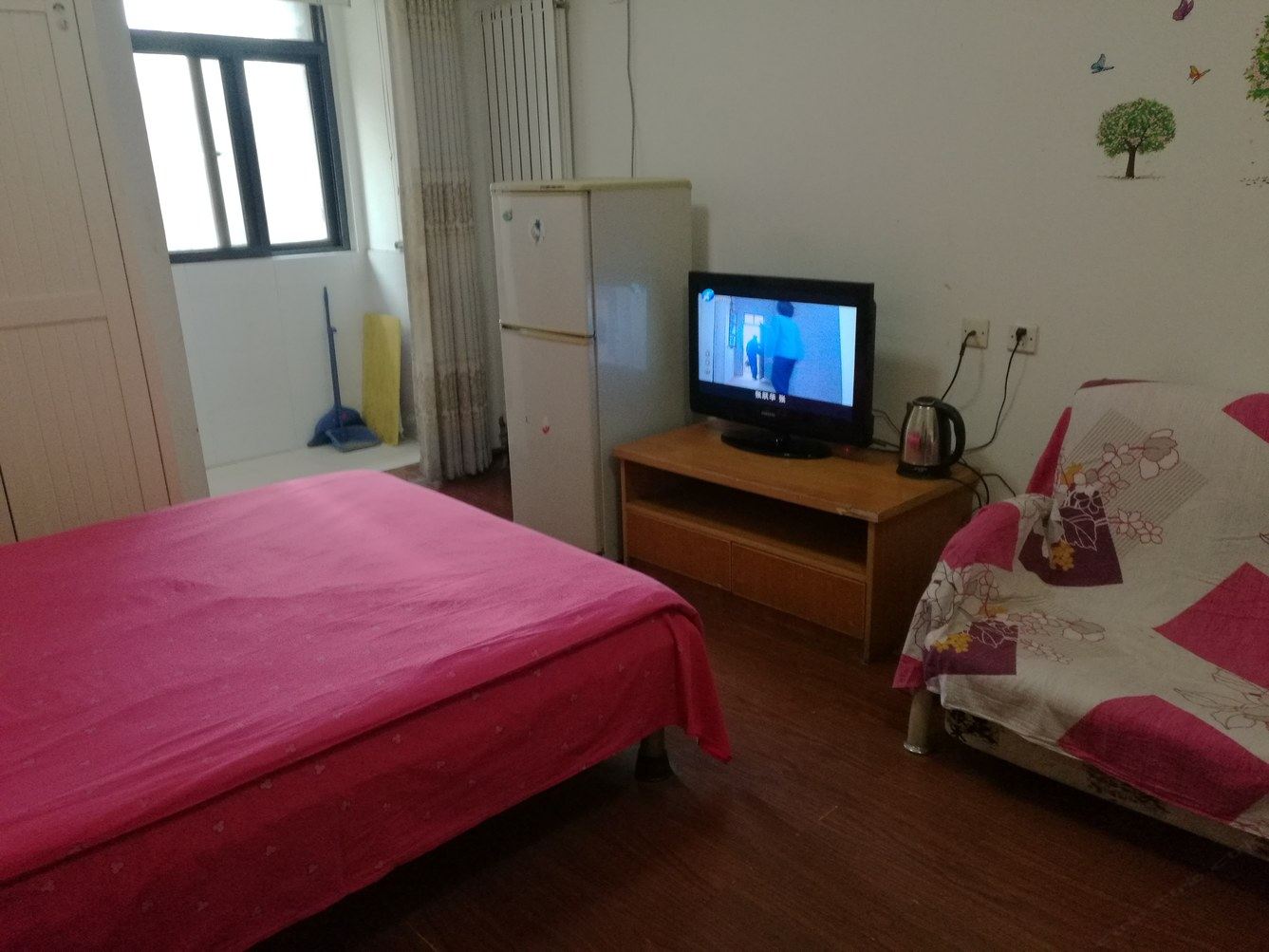 豪华情侣房(无窗)
