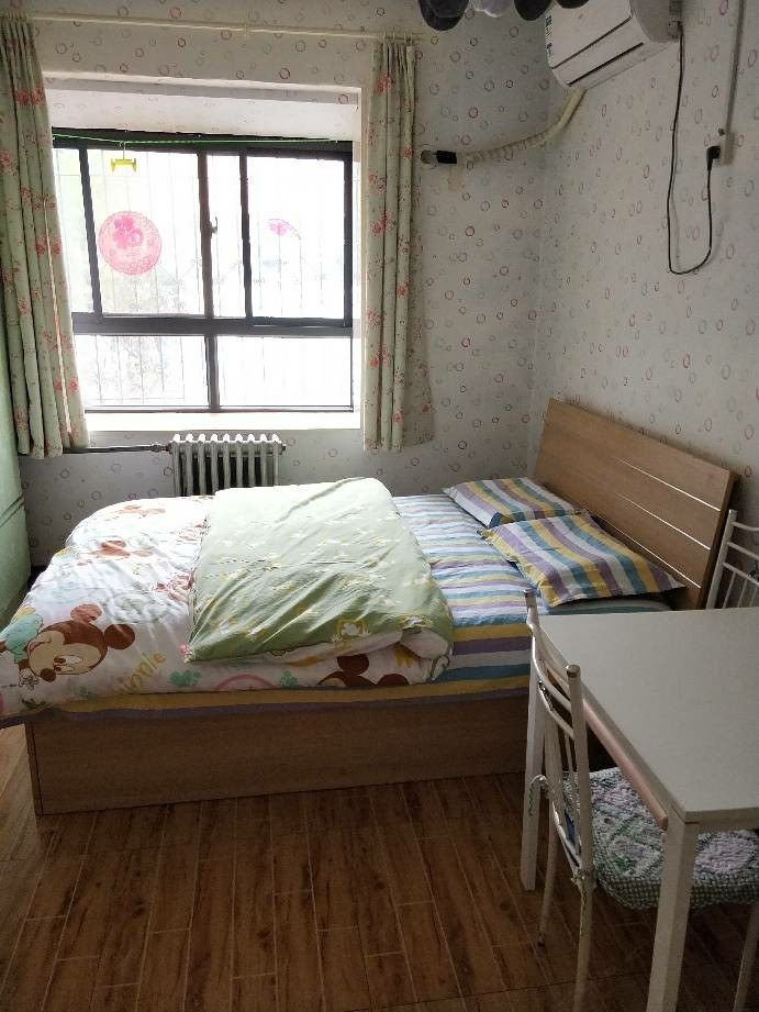 阳光二室一厅套房
