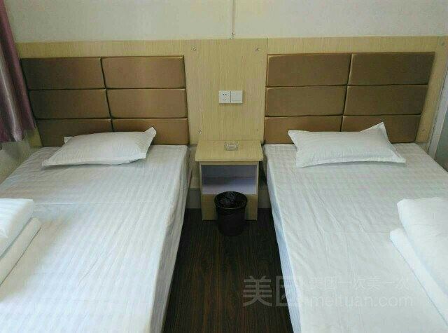 一室大床房(无窗)