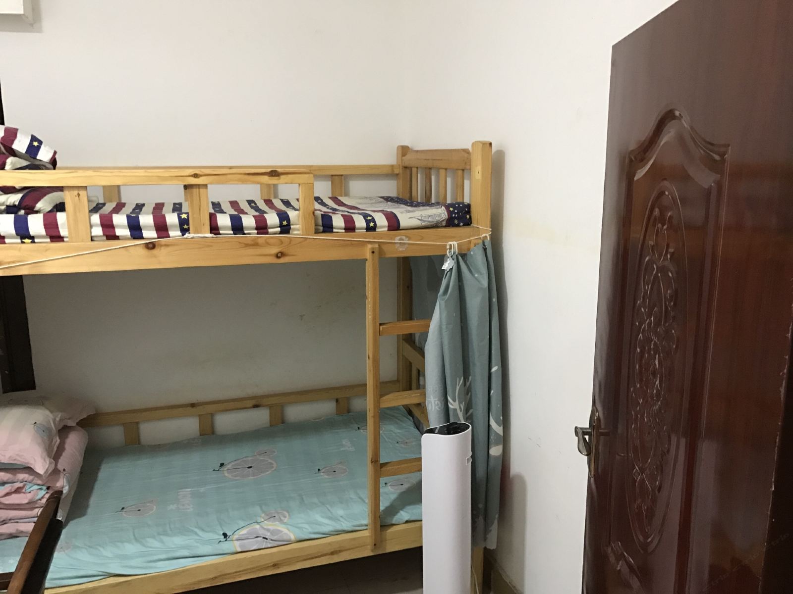 两人间床位房（公共卫浴）