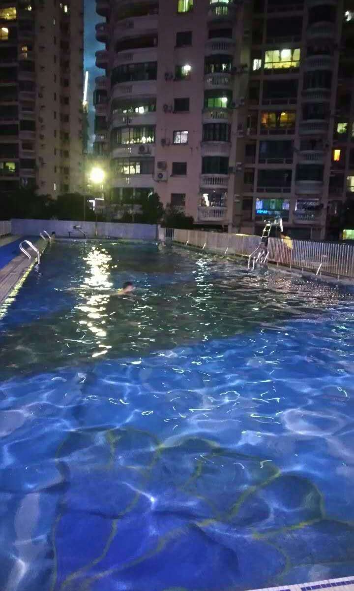 健身娱乐设施