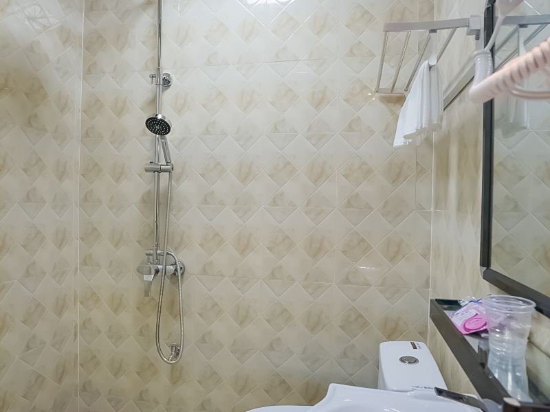 hotelPic