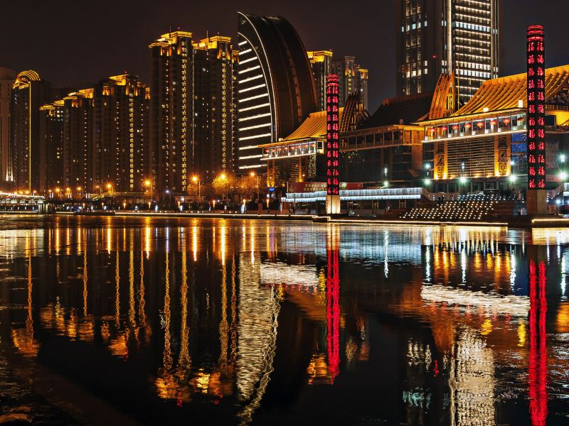 天津HUGOhuang公寓(兴安路南市分店)