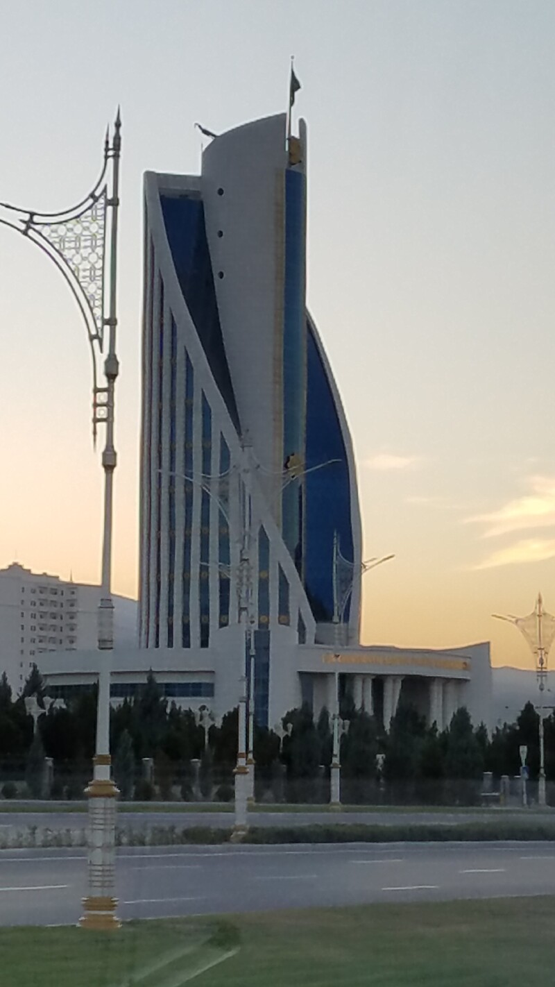 4,土库曼斯坦首都阿什哈巴德市容:阿什
