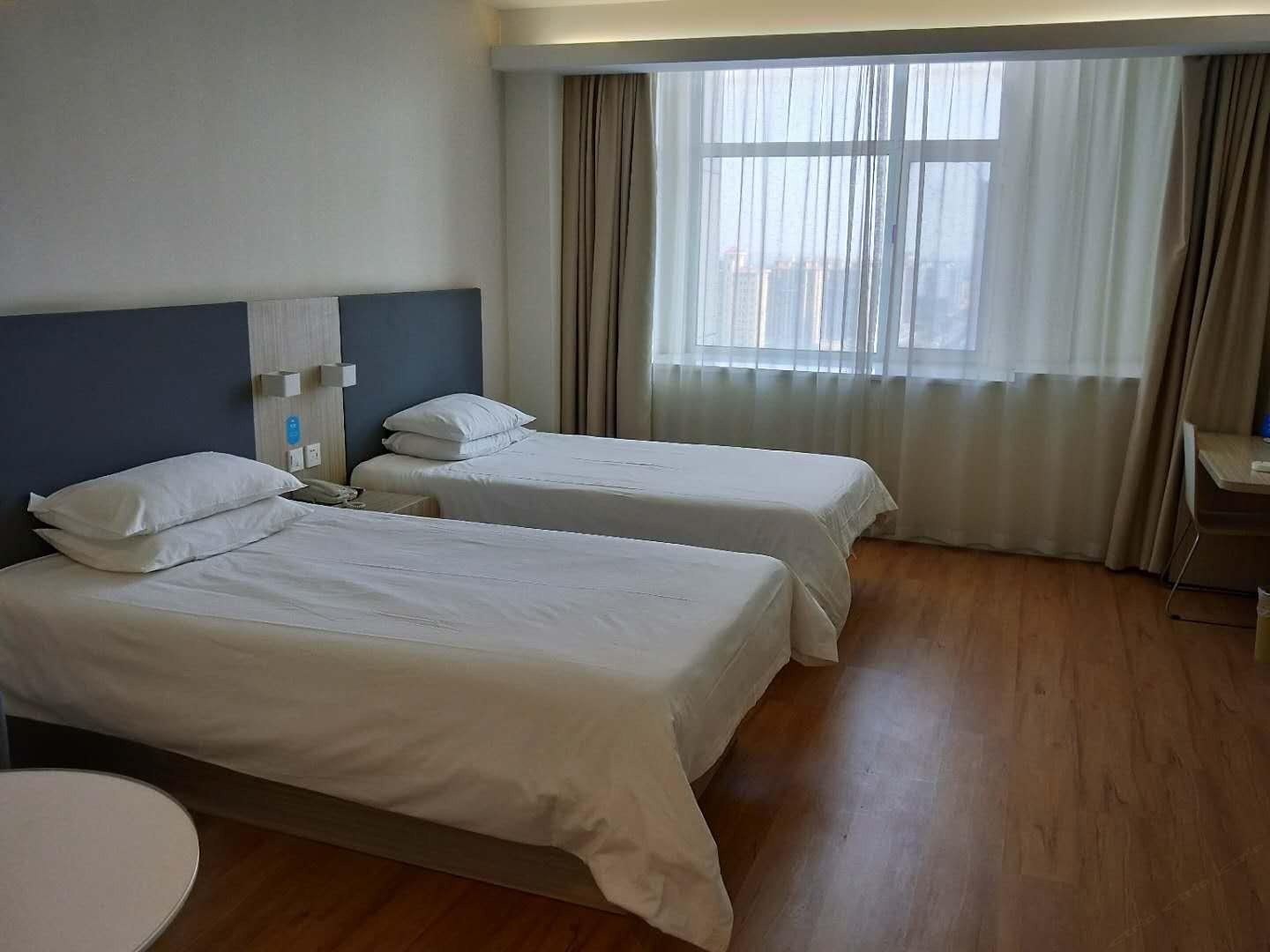 双床房