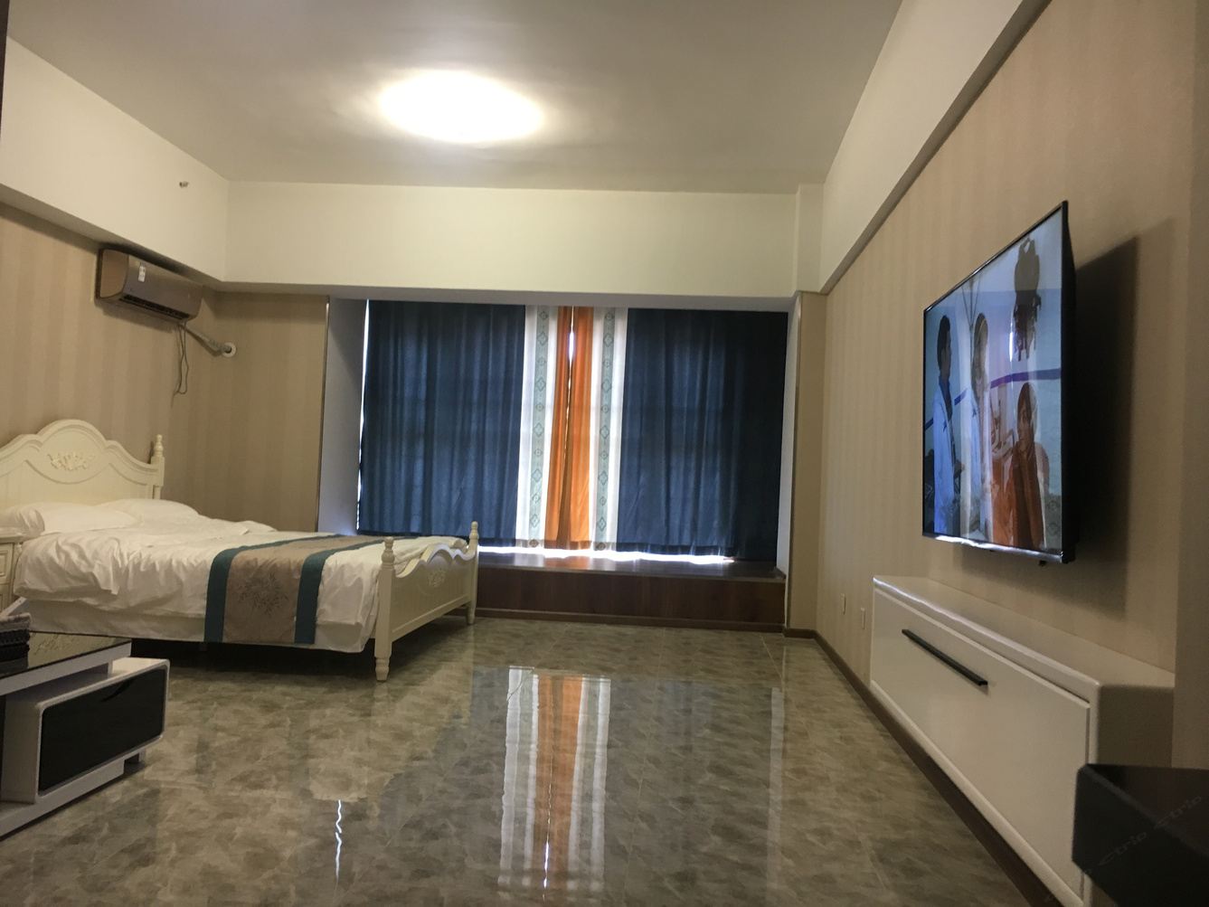 简约一室大床房