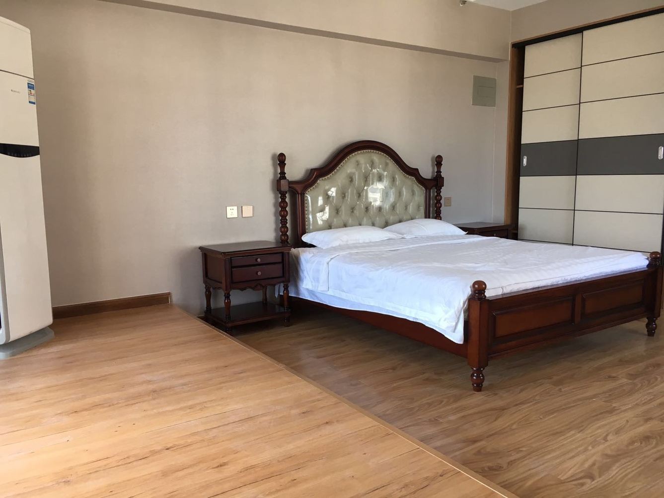 简约一室大床房