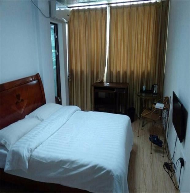 标准大床房